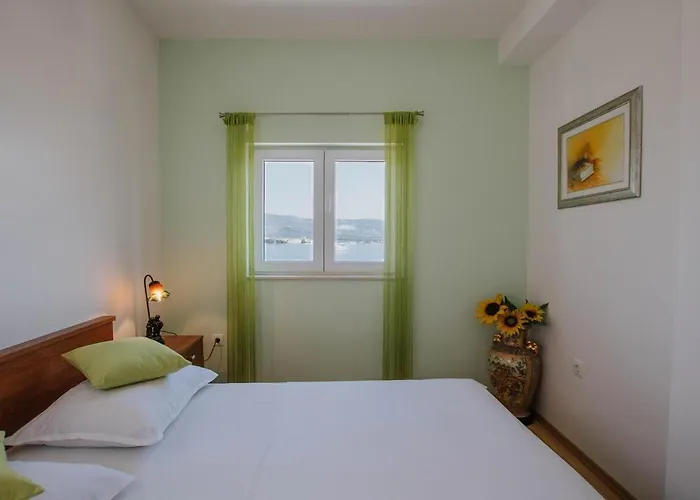 Marinela Apartment *